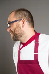 Zástěra laclová s posuvem a kapsami