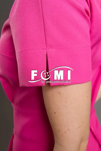 Vypasované šaty Klinik